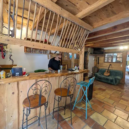 Le Pré De La Fontaine Couette-café